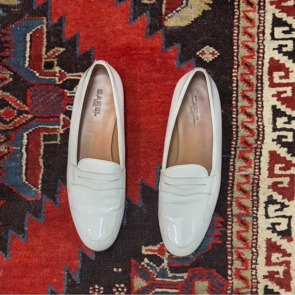 CAREL PARIS white patent leather loafers 38.5